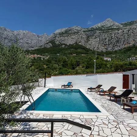 Villa Mediterranean Oasis