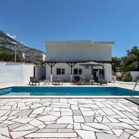 Villa Mediterranean Oasis Makarska