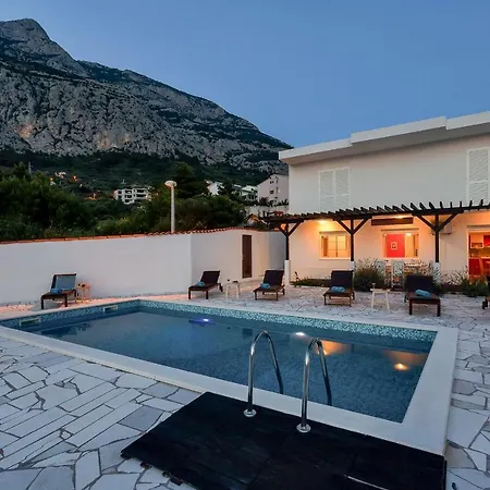 Mediterranean Oasis Makarska