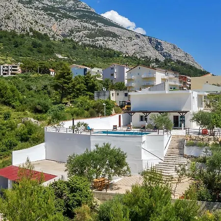 Mediterranean Oasis *