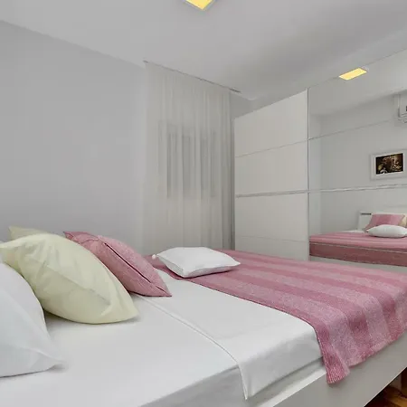 Villa Mediterranean Oasis Makarska
